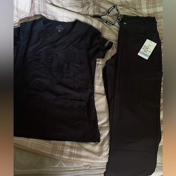 Medcore scrub set - Picture 1 of 3